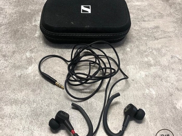 『澄橘』森海塞爾Sennheiser IE 80 S 高階HiFi 入耳式耳機 黑《二手 無盒》A73387
