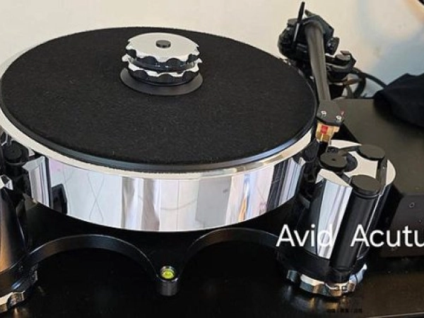 『澄橘』AVID Acutus Turntabl 黑膠唱盤《二手交換買賣》B02463