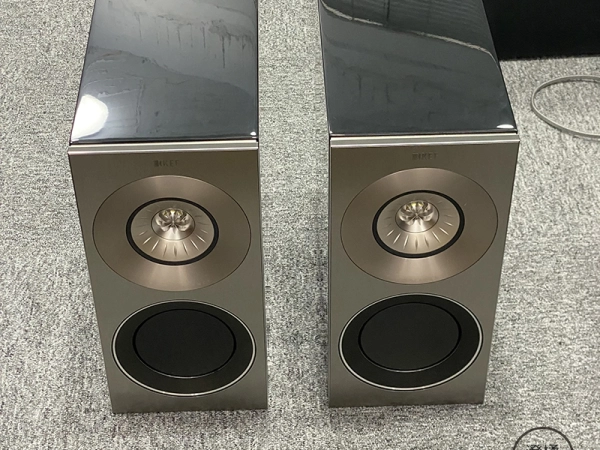 『澄橘』KEF Reference 1 書架型喇叭 拋光黑《二手交換買賣》A75577