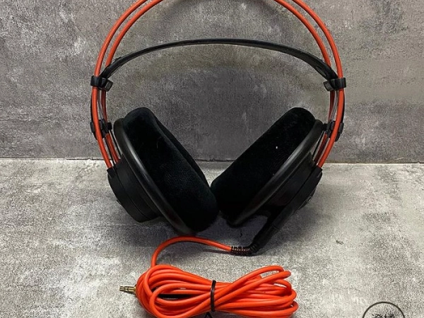 『澄橘』AKG K712 PRO 耳罩《二手 無盒裝 中古》A75997