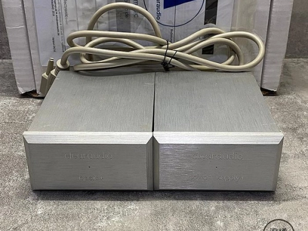 『澄橘』Clearaudio Basic Plus MM/MC 雙機箱高性能唱機前置放大器 《二手交換買賣》A76872