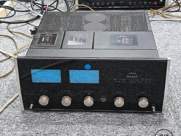 『澄橘』Mcintosh MC-2105 後級晶體擴大機 105w 《二手交換買賣》A77129