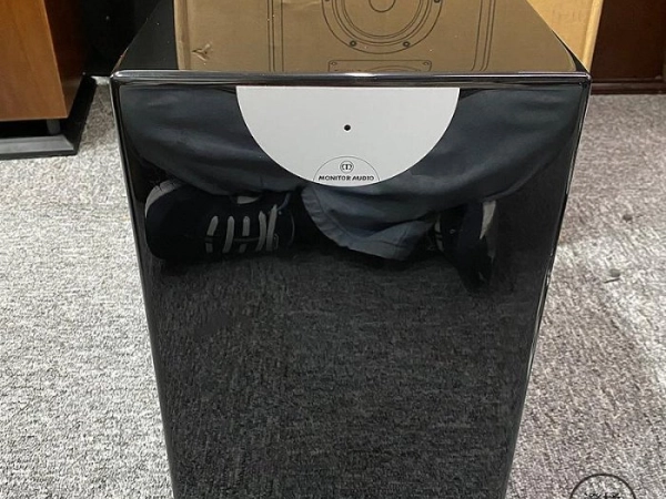 『澄橘』Monitor Audio Radius 360 主動式低音喇叭 黑《二手交換買賣》A81538