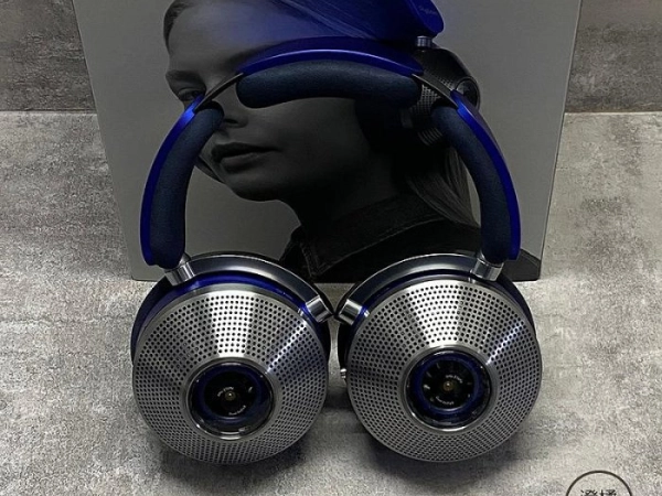 『澄橘』Dyson Zone WP01 耳罩式耳機與非接觸式空氣清淨藍牙耳機 藍《二手3C 歡迎折抵》A82460