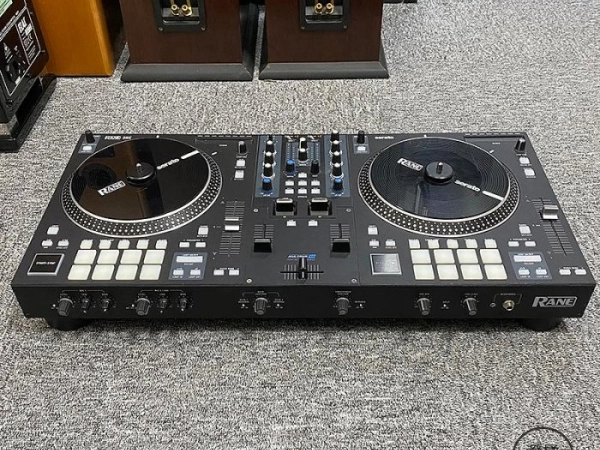 『澄橘』RANE ONE Serato 一代 專業唱盤式 DJ控制器 黑《二手交換買賣》A83998