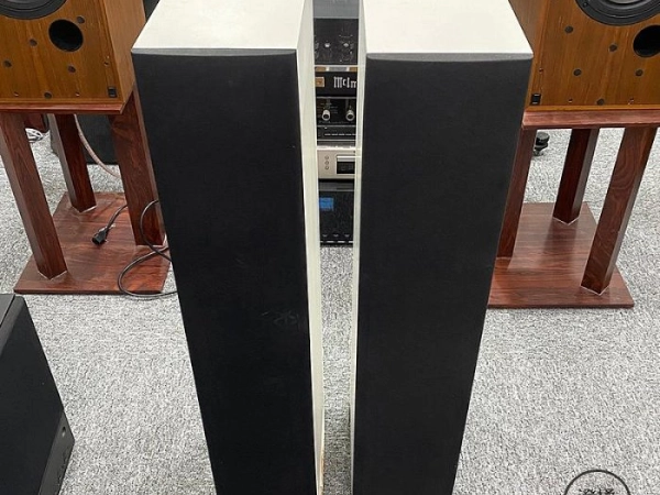 『澄橘』Klipsch 古力奇 RF 15 Cherry 落地喇叭 一對 白《二手交換買賣》A84386