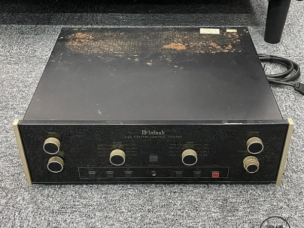 『澄橘』Mcintosh C38 前級擴大機 機殼生鏽 黑《二手交換買賣 歡迎折抵》A84526