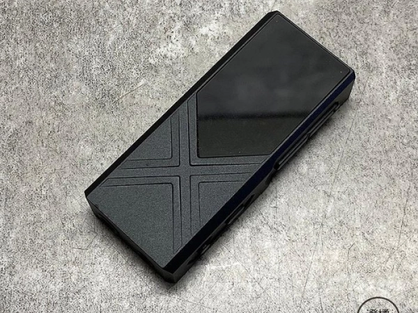 『澄橘』FIIO KA17 KA17 隨身型旗艦平衡解碼耳機轉換器《二手》A86482