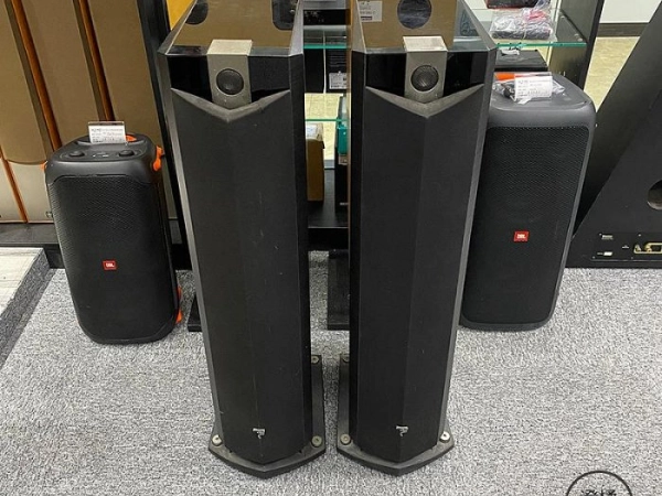 『澄橘』法國Focal Focal Chorus V 816V 落地喇叭 黑《二手交換買賣》A87073